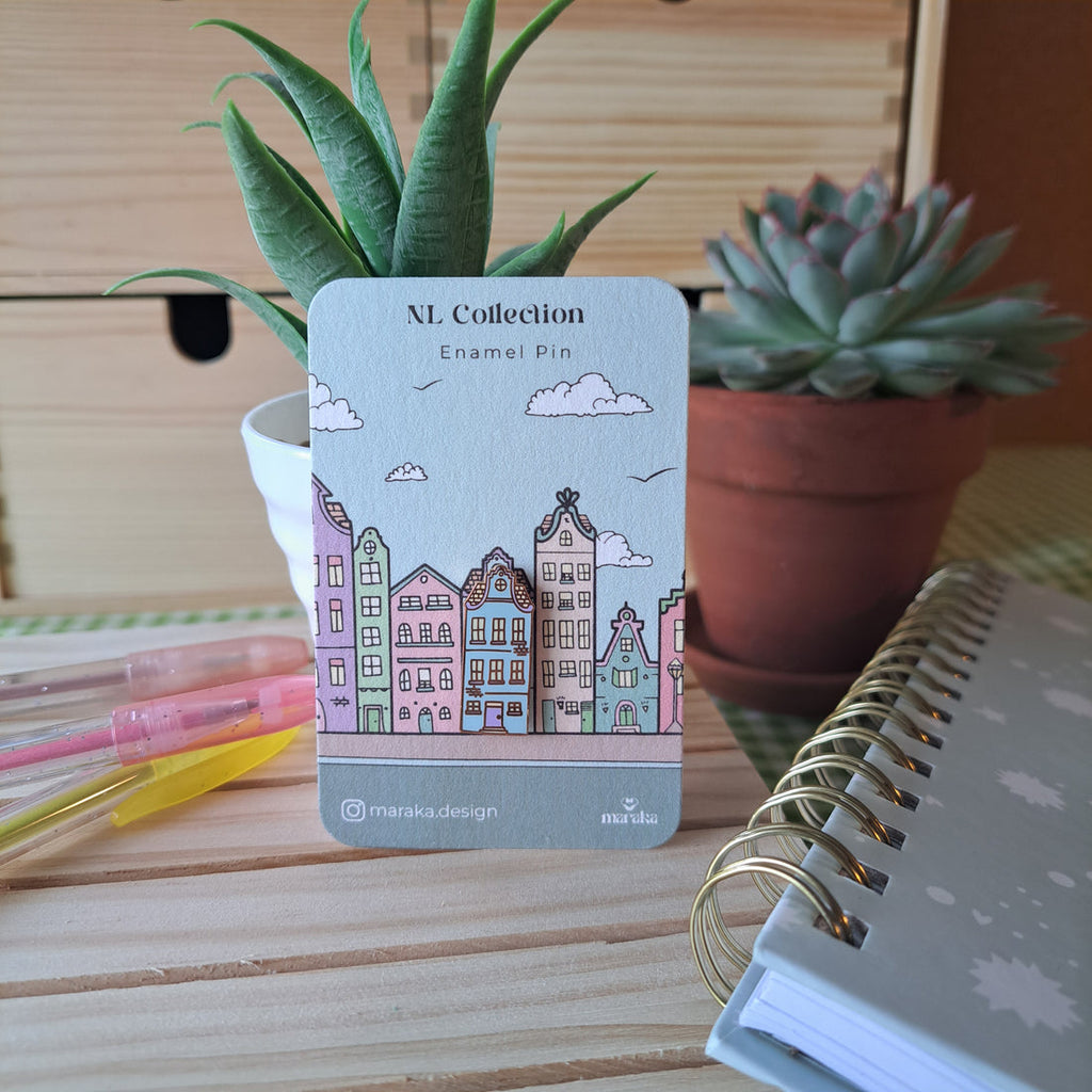 Blue House pin + bookmark