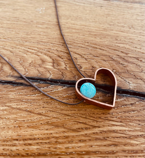 Hart stone copper necklace